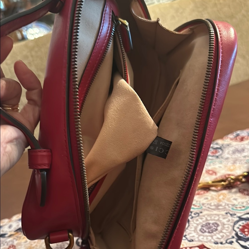 Gucci Red Crossbody Bag with Chevron Quilting - Picture 9 of 10
